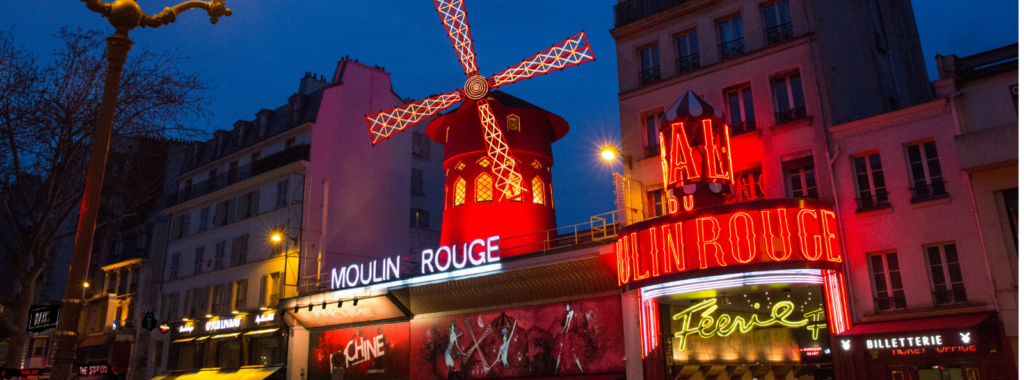 Moulin Rouge sobre el Glasswalk